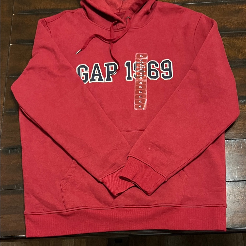 GAP Bold Red Hoodie with Logo XL